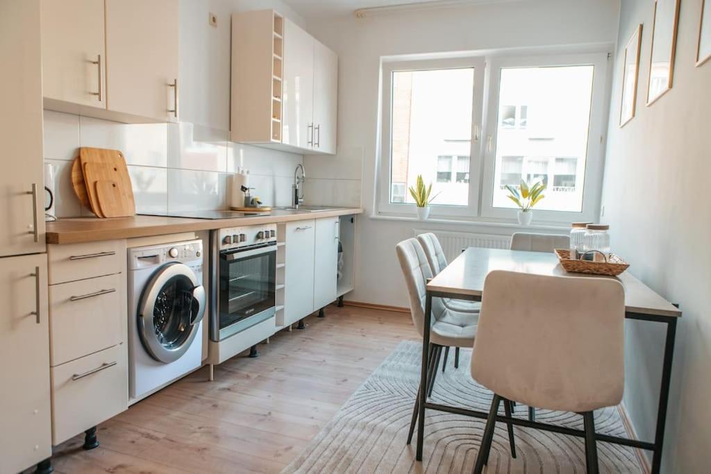 Apartment Bright & Grey - Netflix - - Wifi - 4 Person