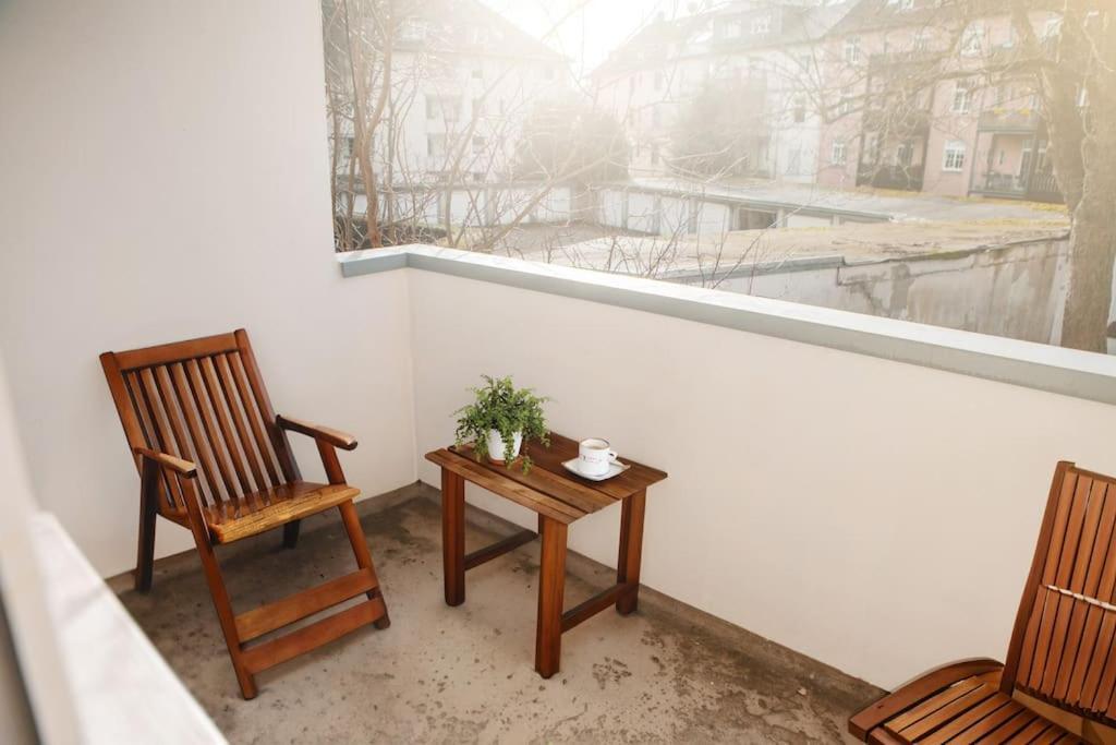 Bright & Grey - Netflix - - Wifi - 4 Person Apartment Essen